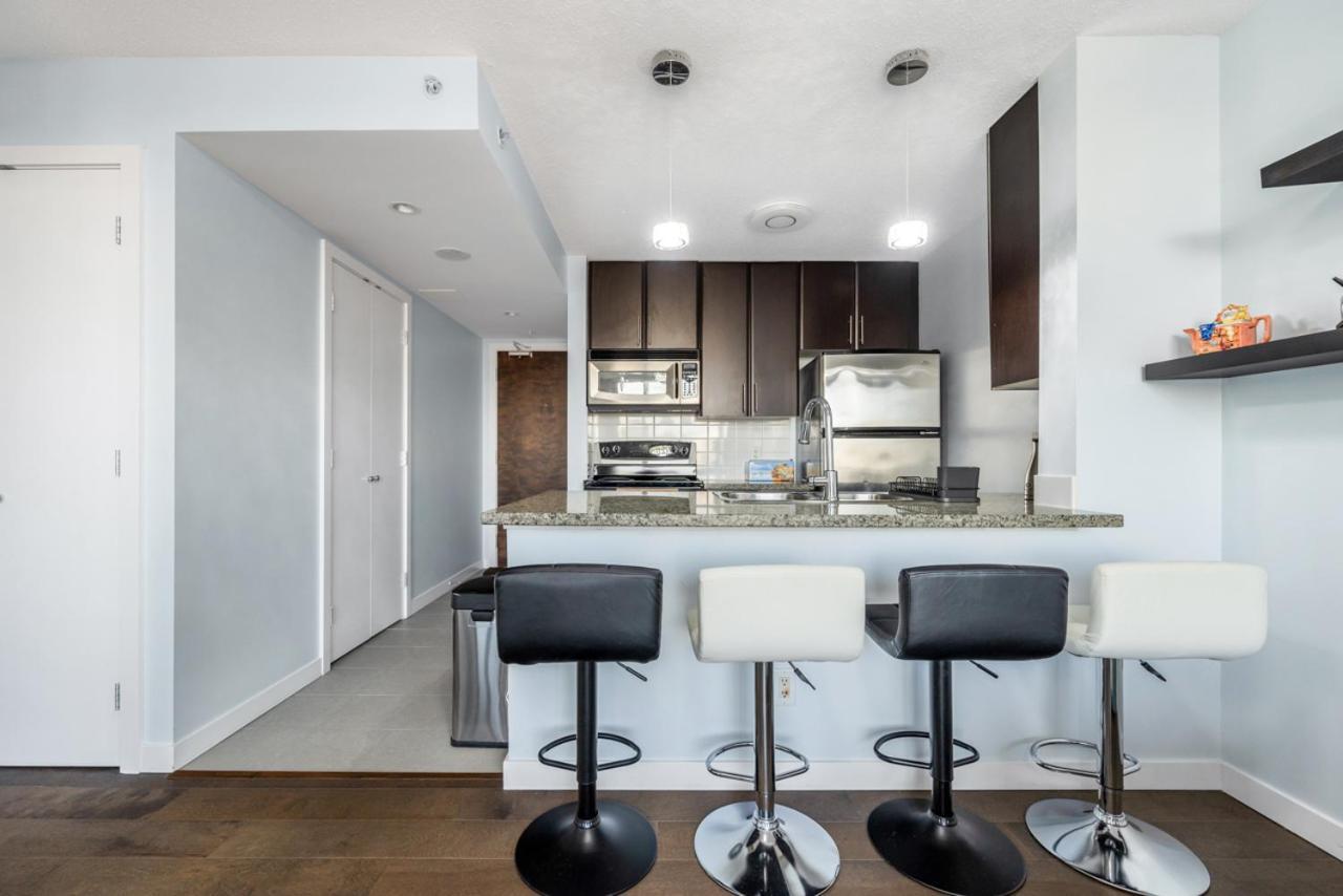 Downtown 1 Bedroom Water View Condo Vancouver Buitenkant foto